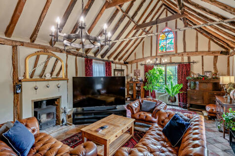 8598428-interior1...