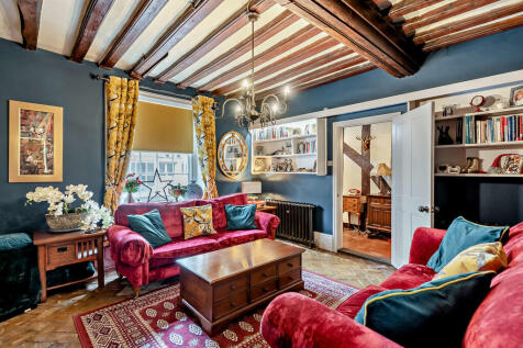 8598428-interior0...