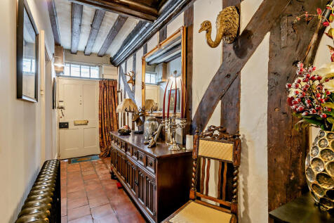 8598428-interior0...