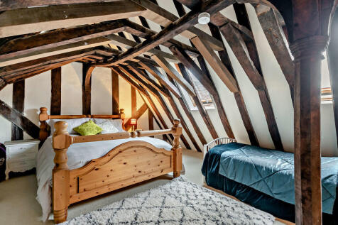 8598428-interior2...