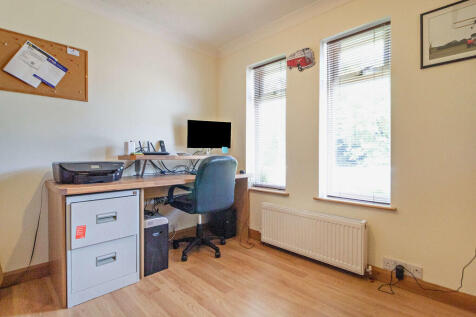 8616731-interior1...