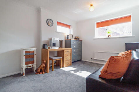 8616731-interior2...