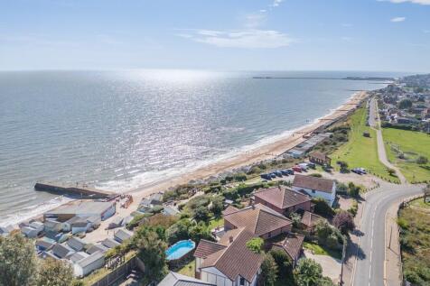 8664267-exteriorW...