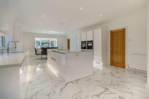 8664256-interior2...