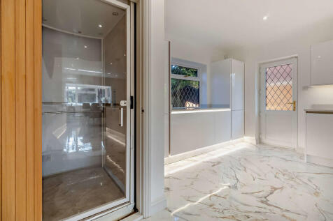 8664256-interior2...