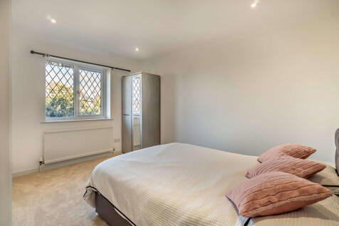 8664256-interior3...