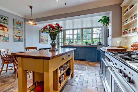 8648440-interior0...