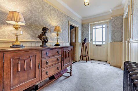 8648440-interior2...