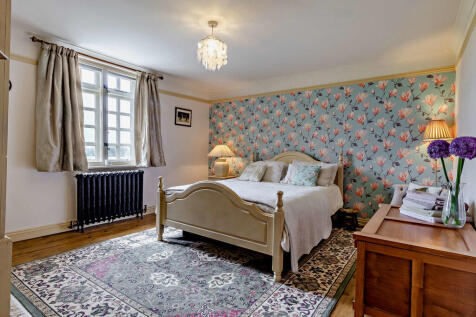 8648440-interior2...