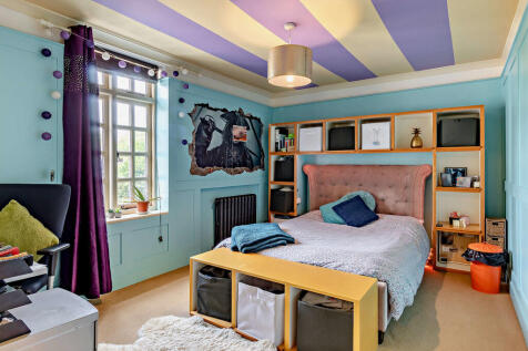 8648440-interior2...