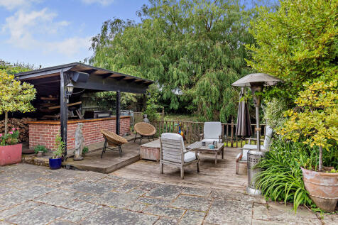 8648440-exterior0...