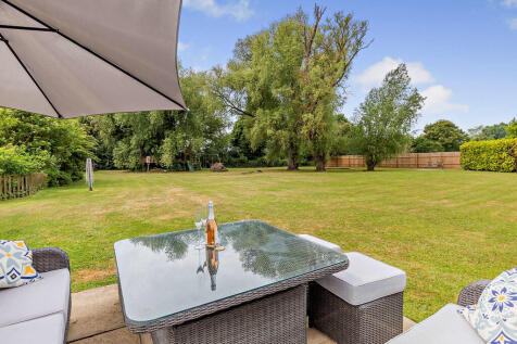 8648440-exterior0...