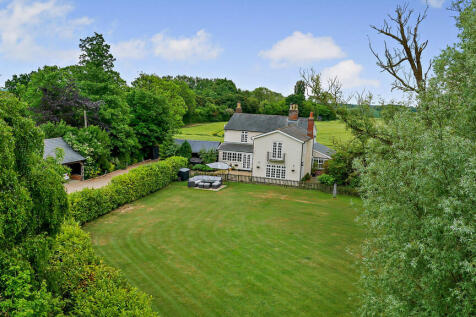 8648440-exterior2...