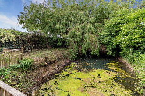 8648440-exterior3...