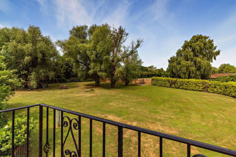 8648440-exterior3...