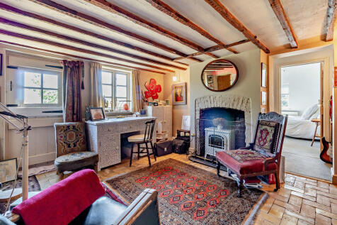 8655309-interior1...