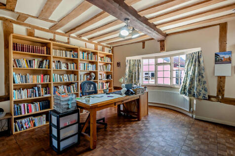 8638610-interior0...