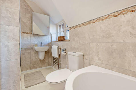 8638610-interior2...