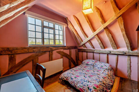 8638610-interior1...