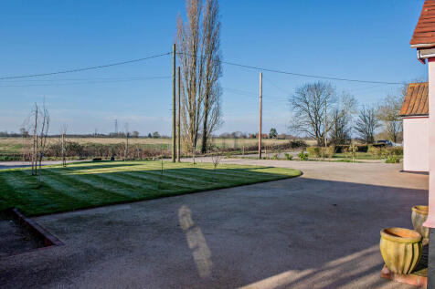 8638610-exterior0...