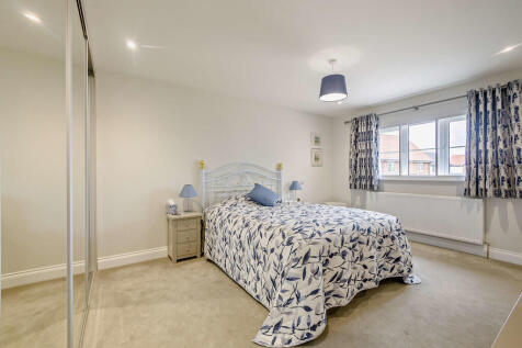 8654798-interior1...