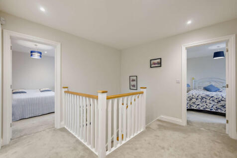 8654798-interior2...