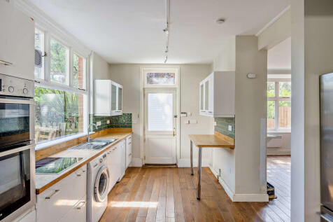 8647466-interior3...