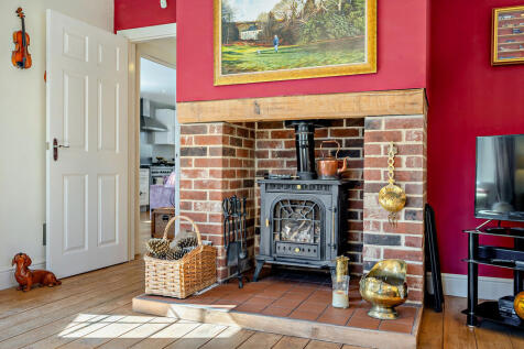 8643242-interior1...