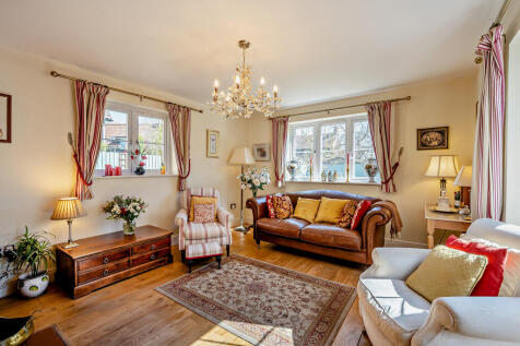 8643242-interior1...