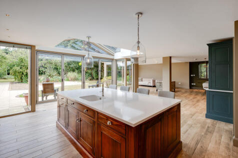 0-102 Woodbridge ...