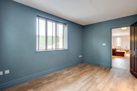 102 Woodbridge Ro...