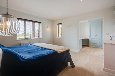 102 Woodbridge Ro...