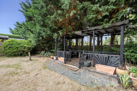 102 Woodbridge Ro...