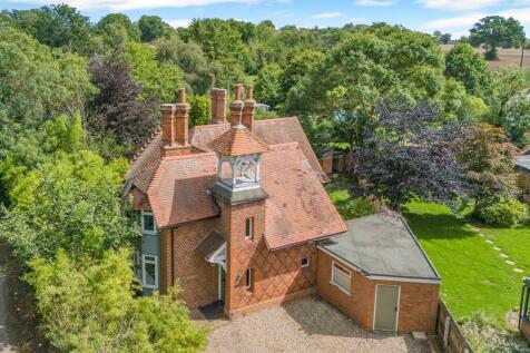 8659306-exterior2...