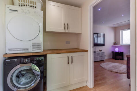 8659646-interior2...