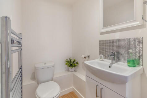 8659646-interior1...