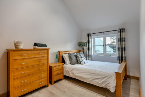 8629517-interior2...