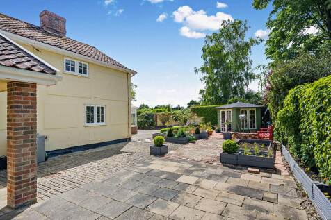 8647829-exterior1...