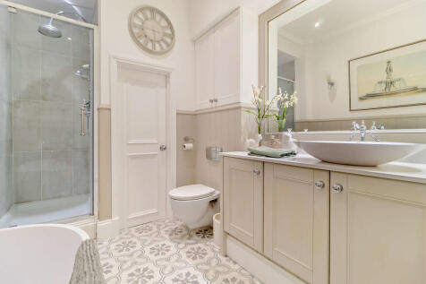 8632598-interior0...