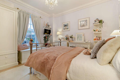 8632598-interior0...