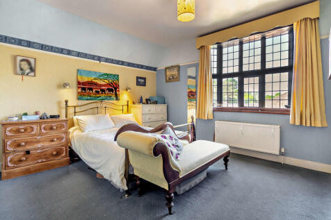 8646346-interior1...