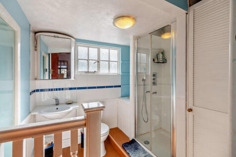 8646346-interior1...