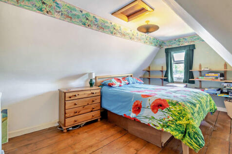 8646346-interior1...