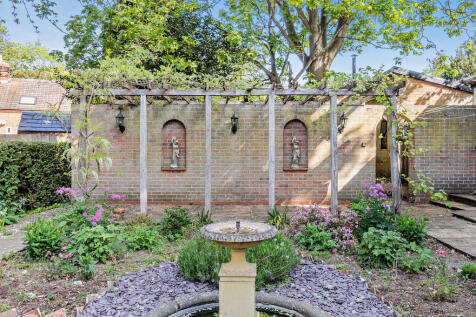 8646346-exterior0...