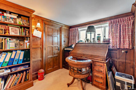 8640802-interiorW...