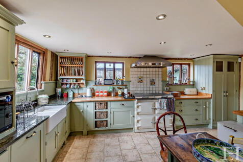 8640802-interiorW...