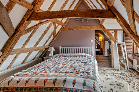 8640802-interiorW...