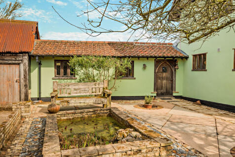 8640802-exterior3...