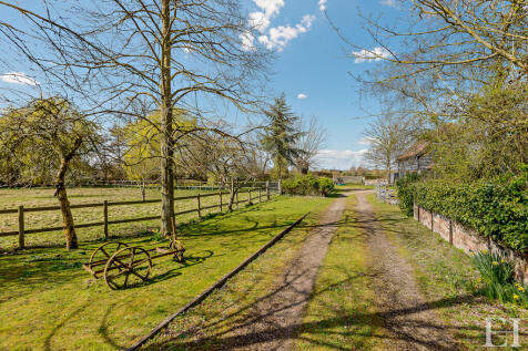 8640802-exteriorW...