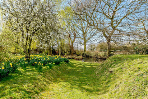 8640802-exterior4...